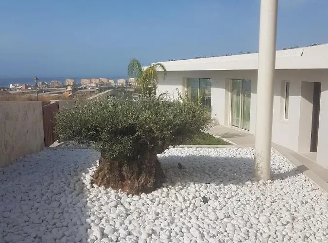 Andaluz Getaway