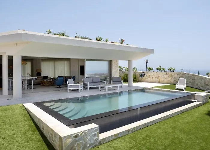 Andaluz Getaway